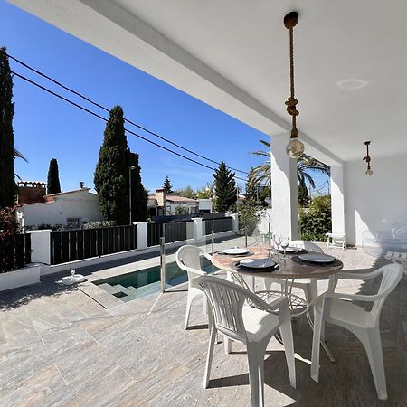 Montsia 23 - Casa Con Piscina Privada En Roses Villa Bagian luar foto